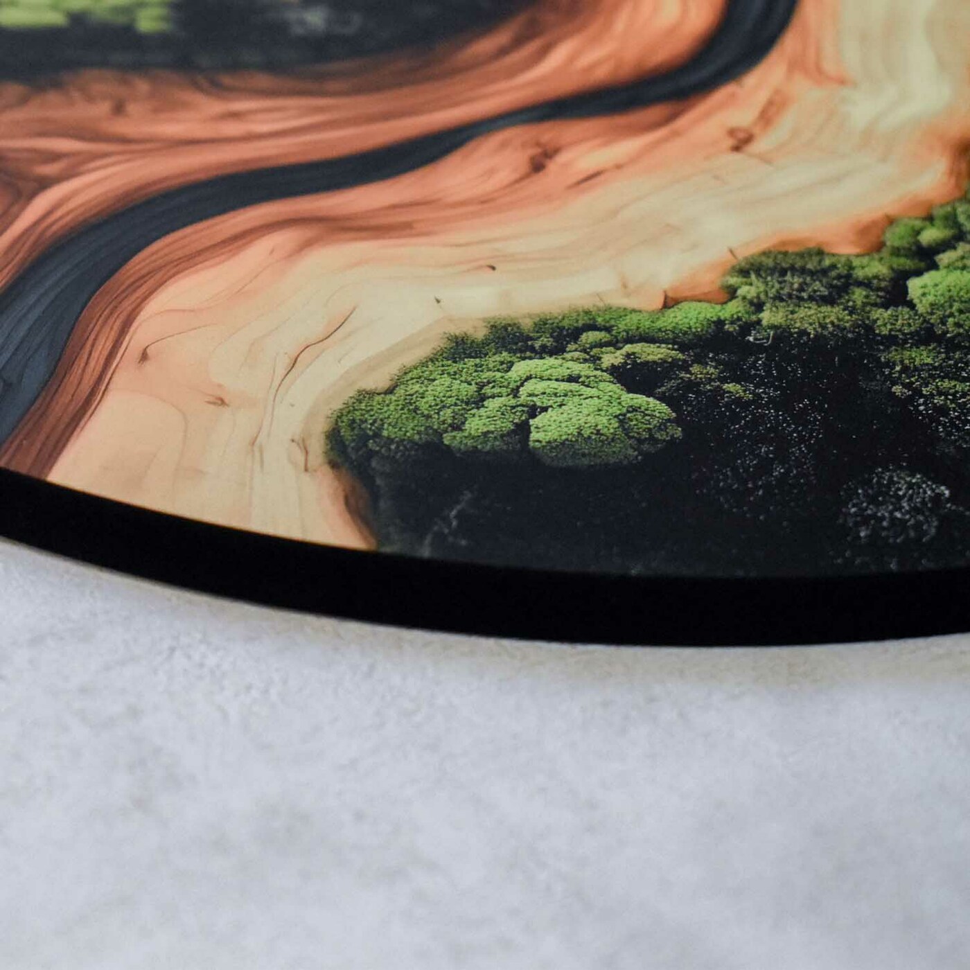 Circular Wall Art from Wood - Moss in Epoxy