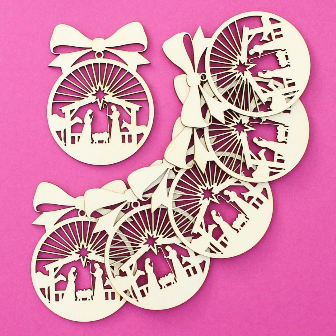 Vianočná guľa na stromček - Svätá rodina | Topoľová preglejka