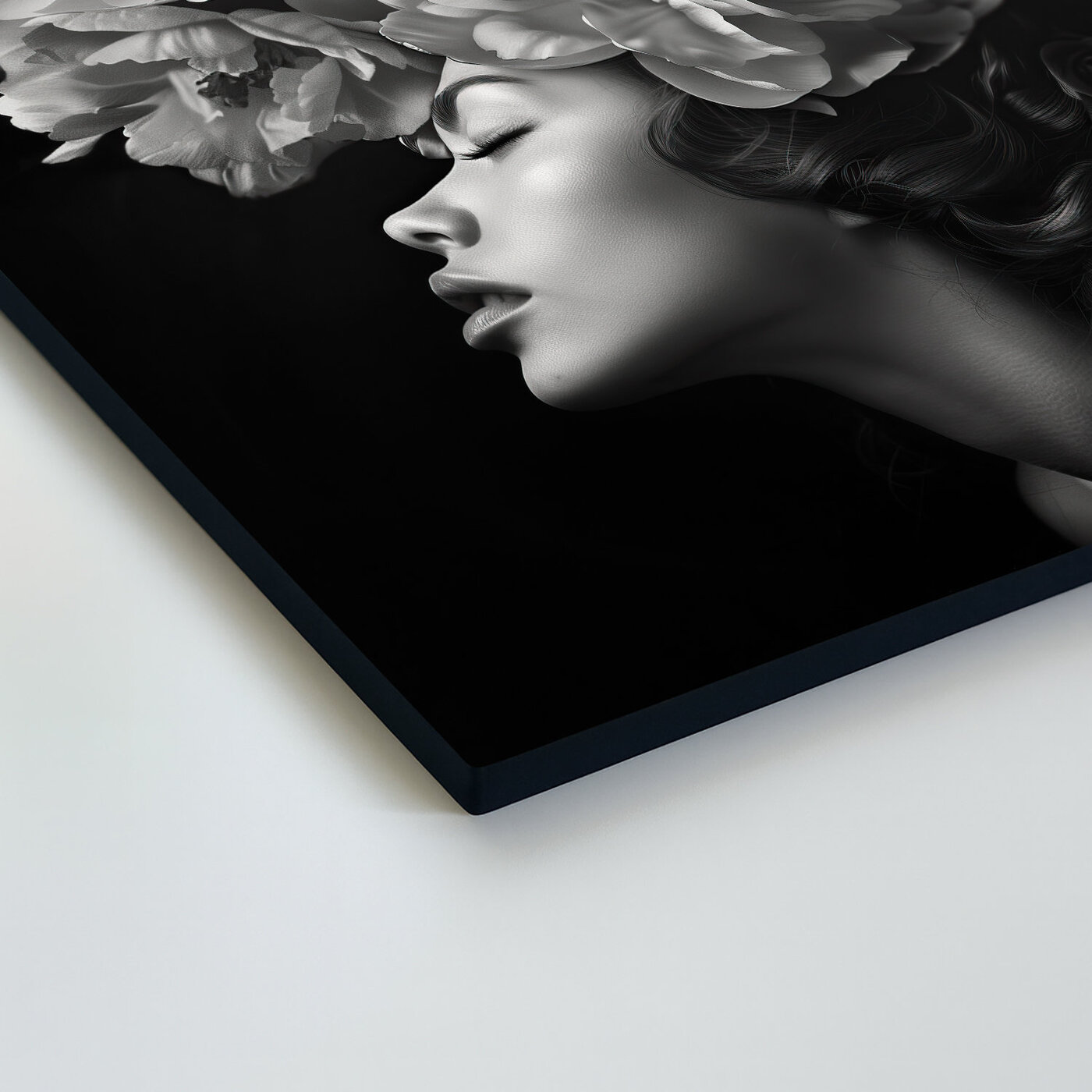 Black and White Wall Art - Woman&#039;s Face