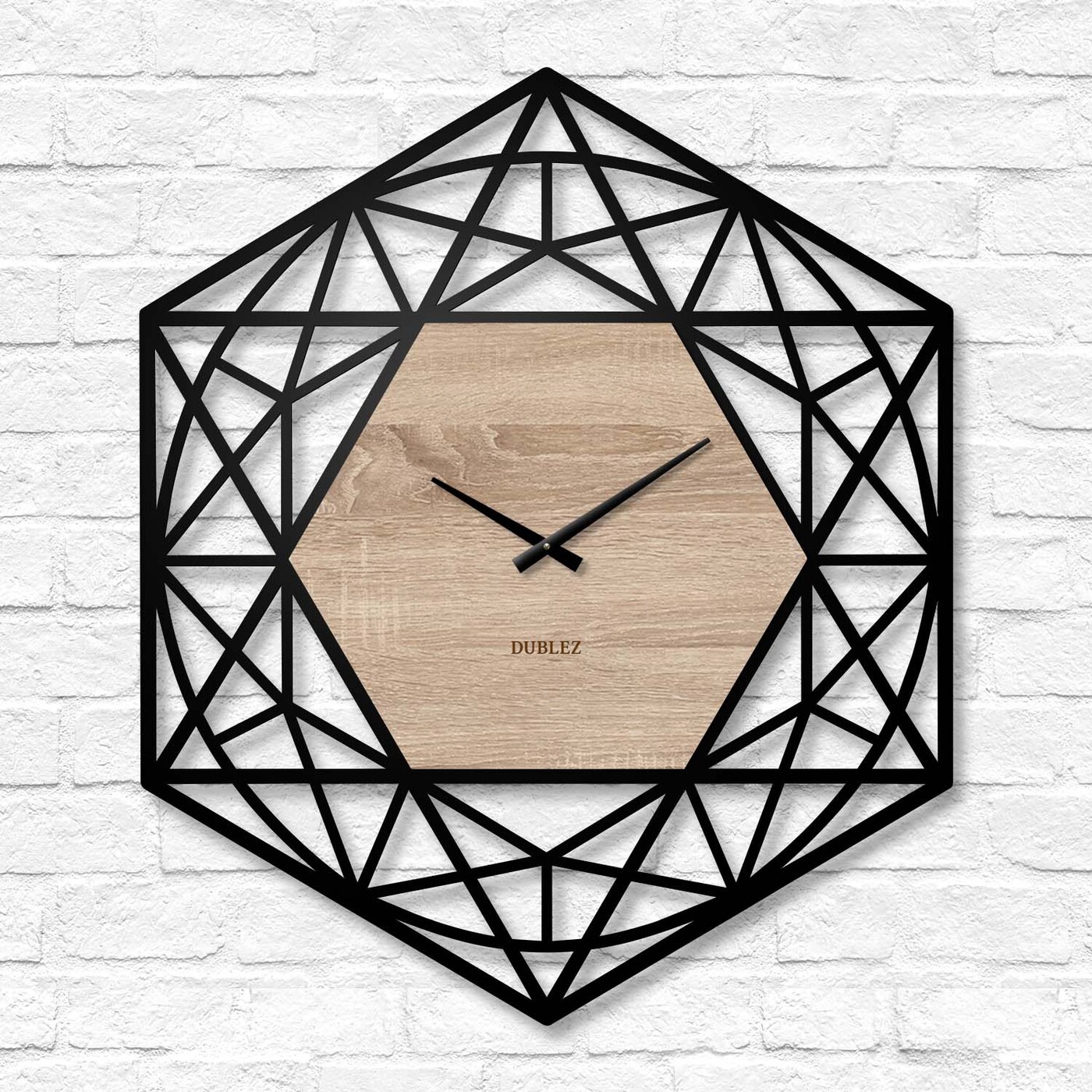 Geometrické hodiny na stenu - Polygón | Dub Sonoma