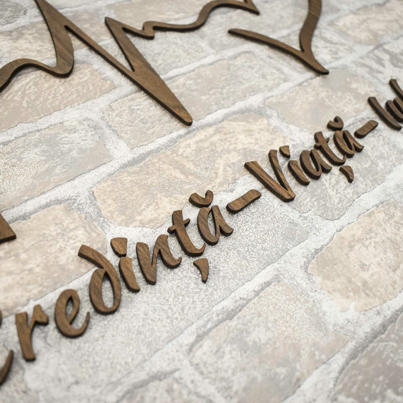 Autocolant de perete - Credință, Viață, Iubire | Nucă