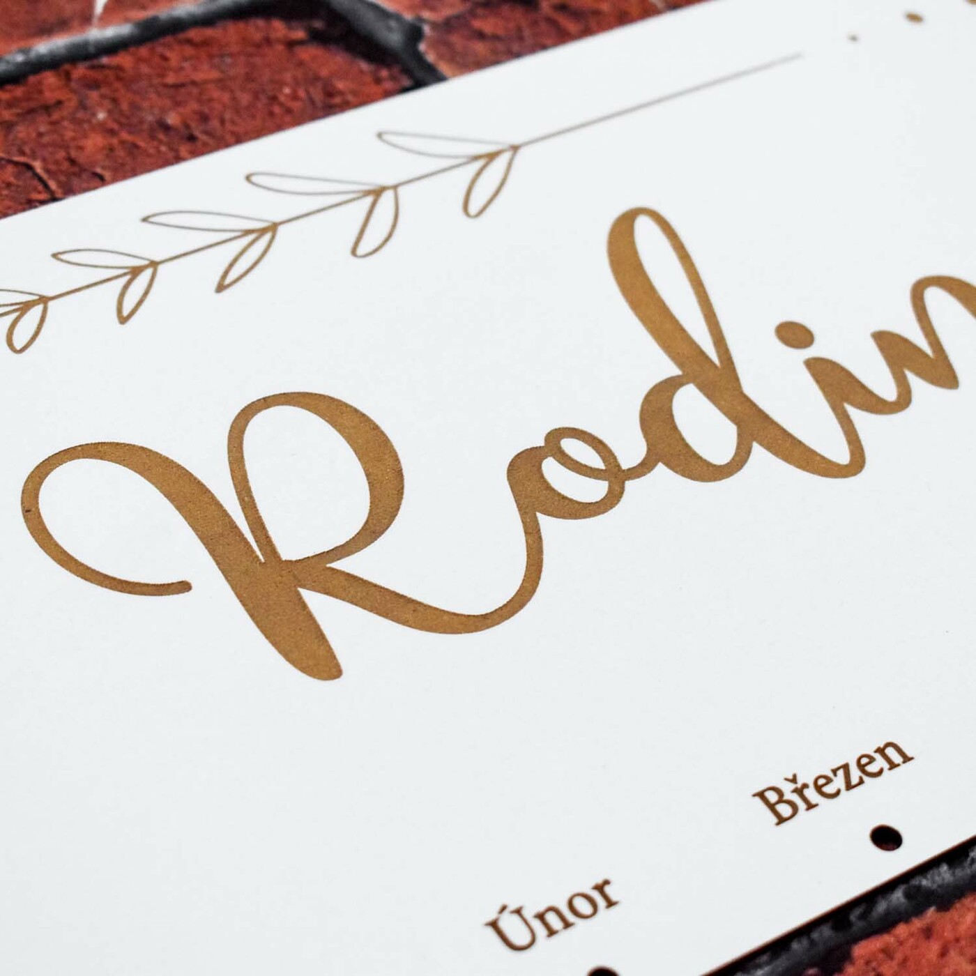 Rodinný kalendář ze dřeva | Bílá