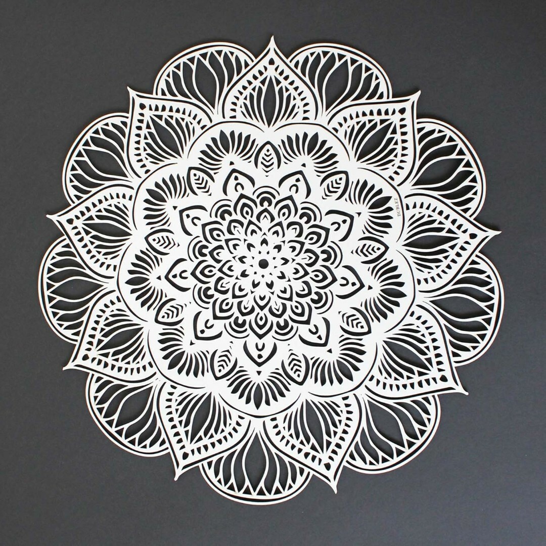 Vyrezávaná 3D Mandala - lotosový kvet | Biela