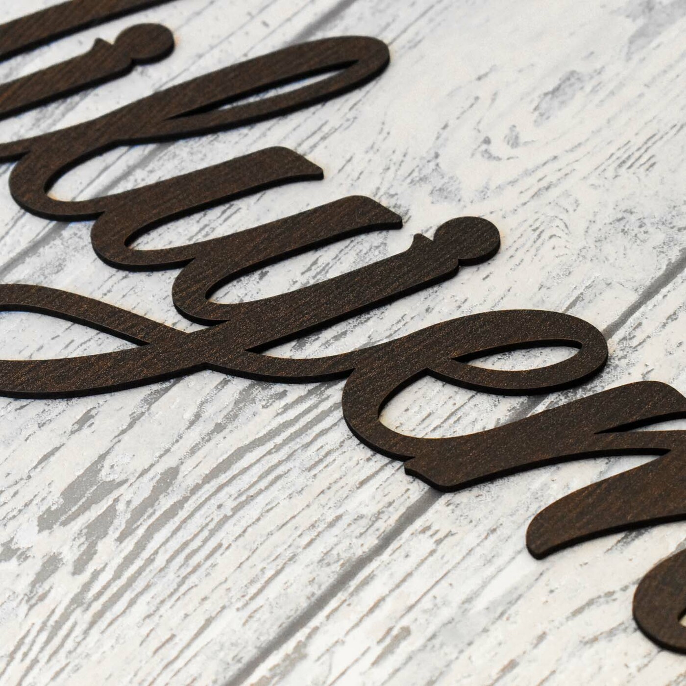 Dřevěná nálepka na zeď - nápis Milujeme se | Wenge