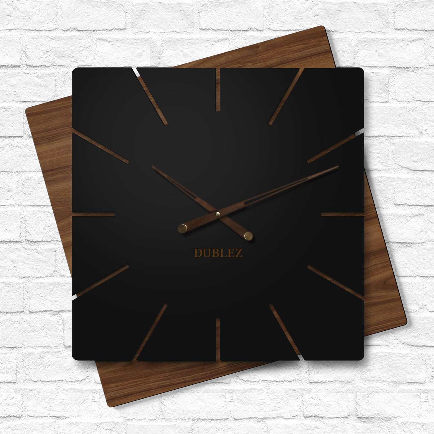 Atypické hodiny z dreva - Diagonala | 66x66 cm