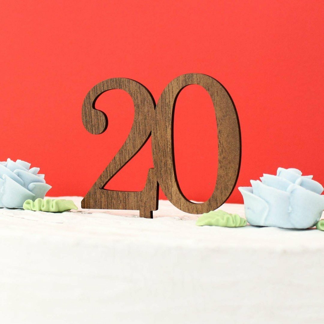 Zapichovacie číslo na tortu 20  | Orech