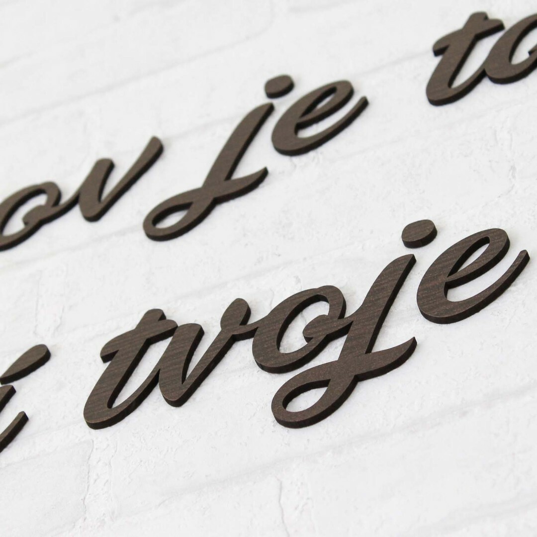 Drevená nálepka na stenu - citát o rodine | Wenge