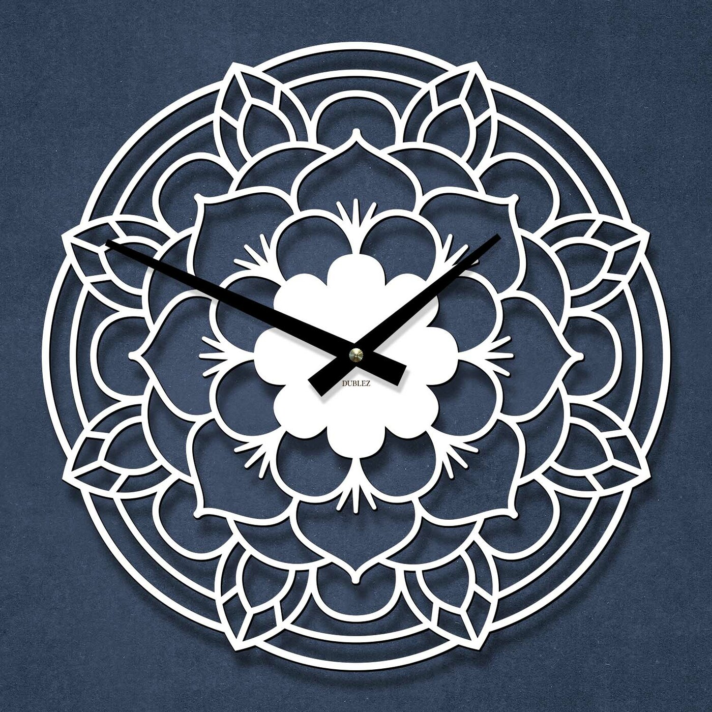 Nástenné hodiny s mandalou - Rozkvit | Biela