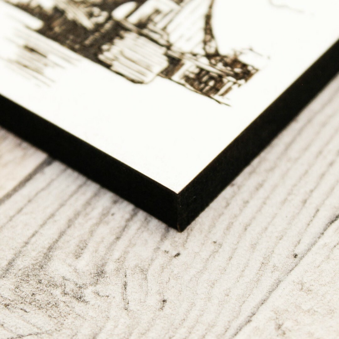 Three-Dimensional Picture - London | White