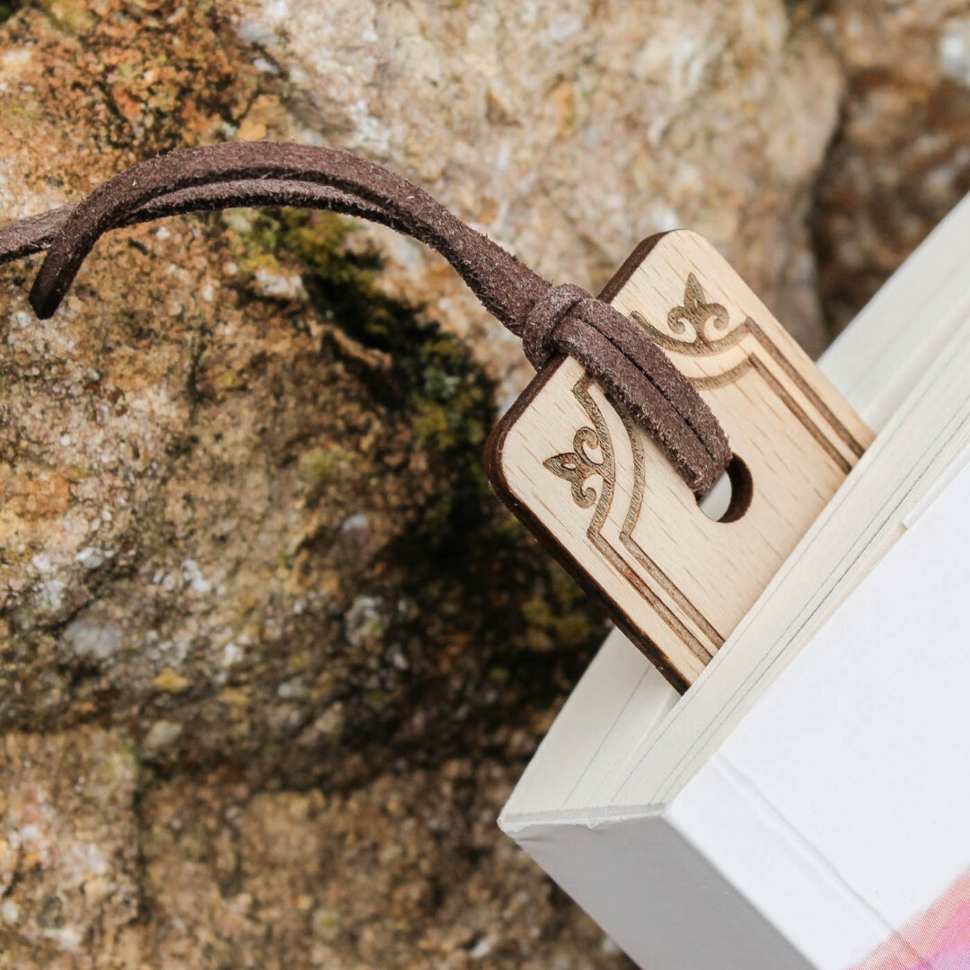 Valentýnský dárek - Dřevěná záložka do knihy