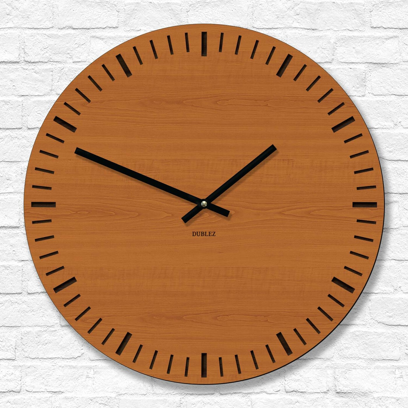 Nástenné hodiny z dreva - Zen | Čerešňa