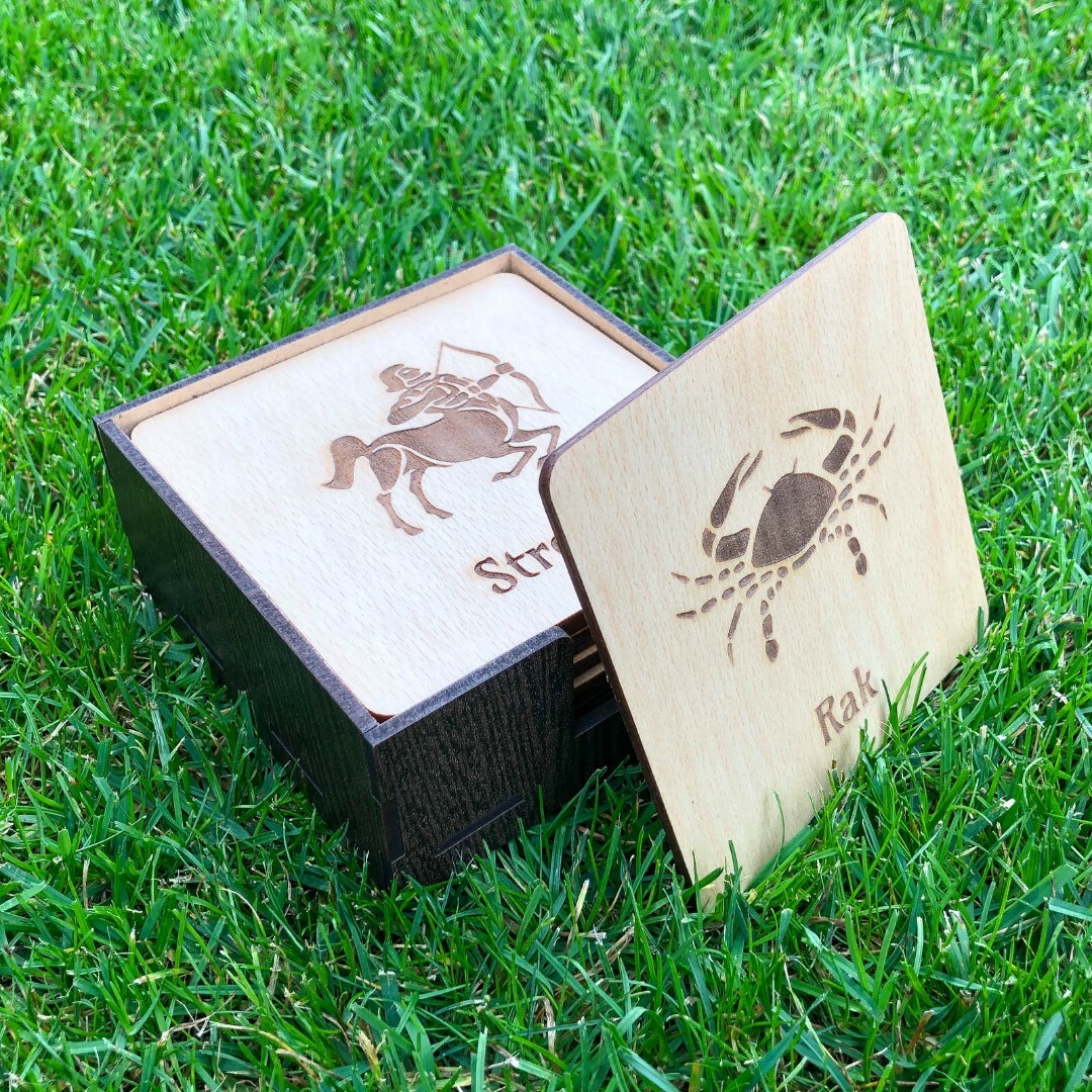 Sada 12 ks podložek pod pohár: Znamení zvěrokruhu + stojan zdarma