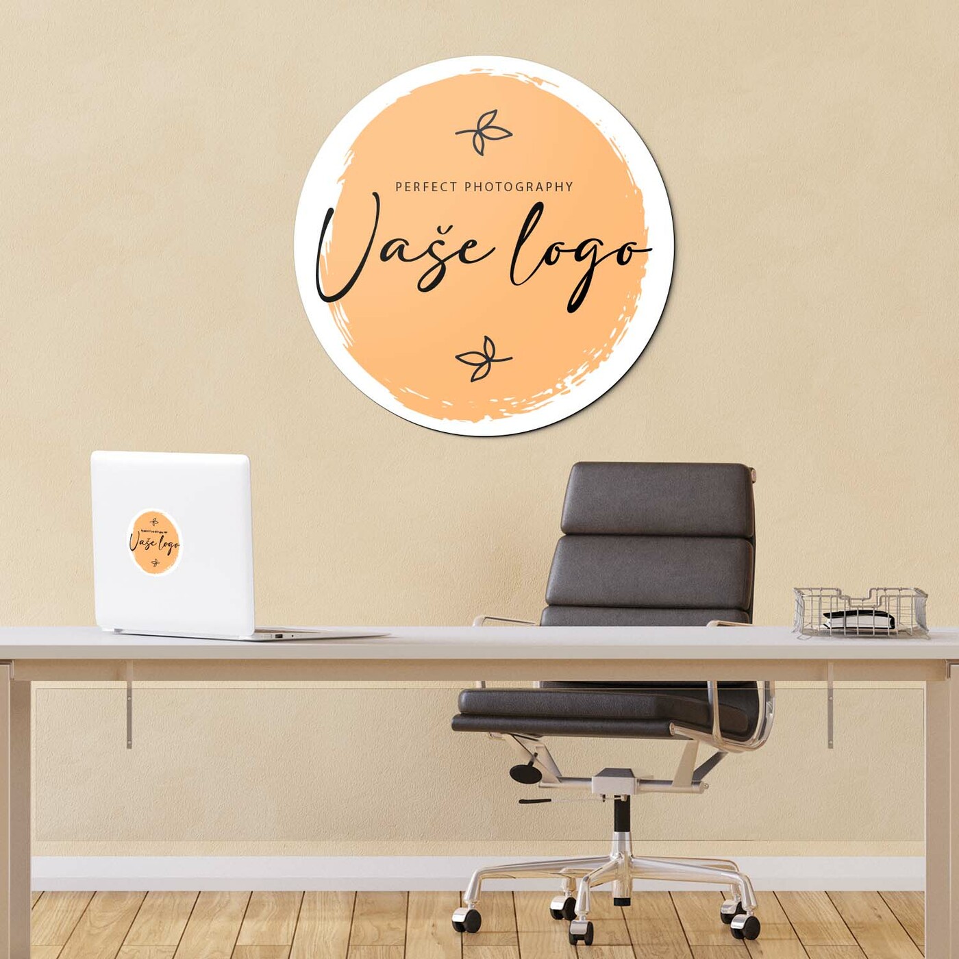 3D farebné logo na stenu z dreva - výroba na mieru