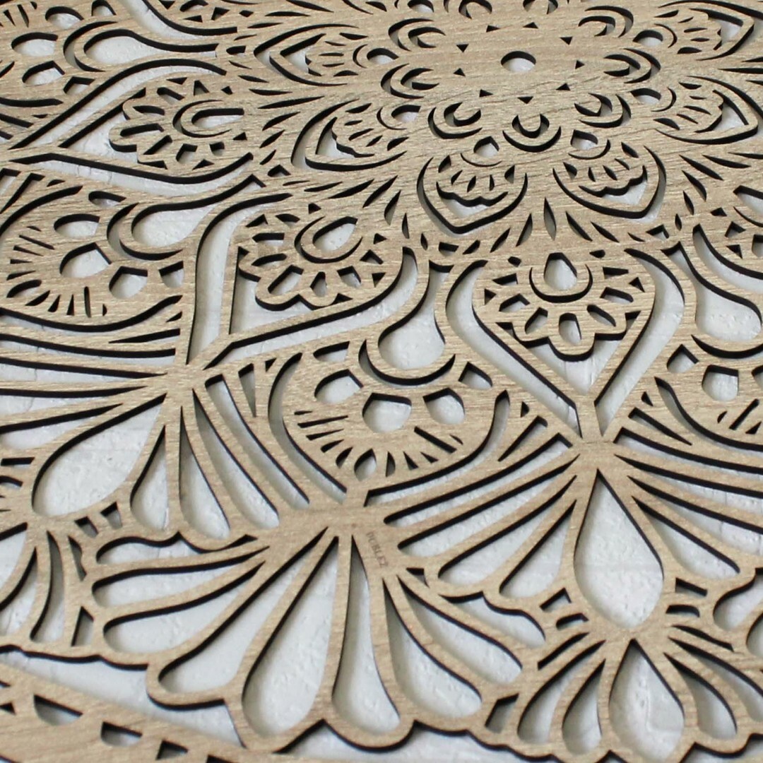 Mandala ze dřeva na stěnu - Kruh | Dub Sonoma