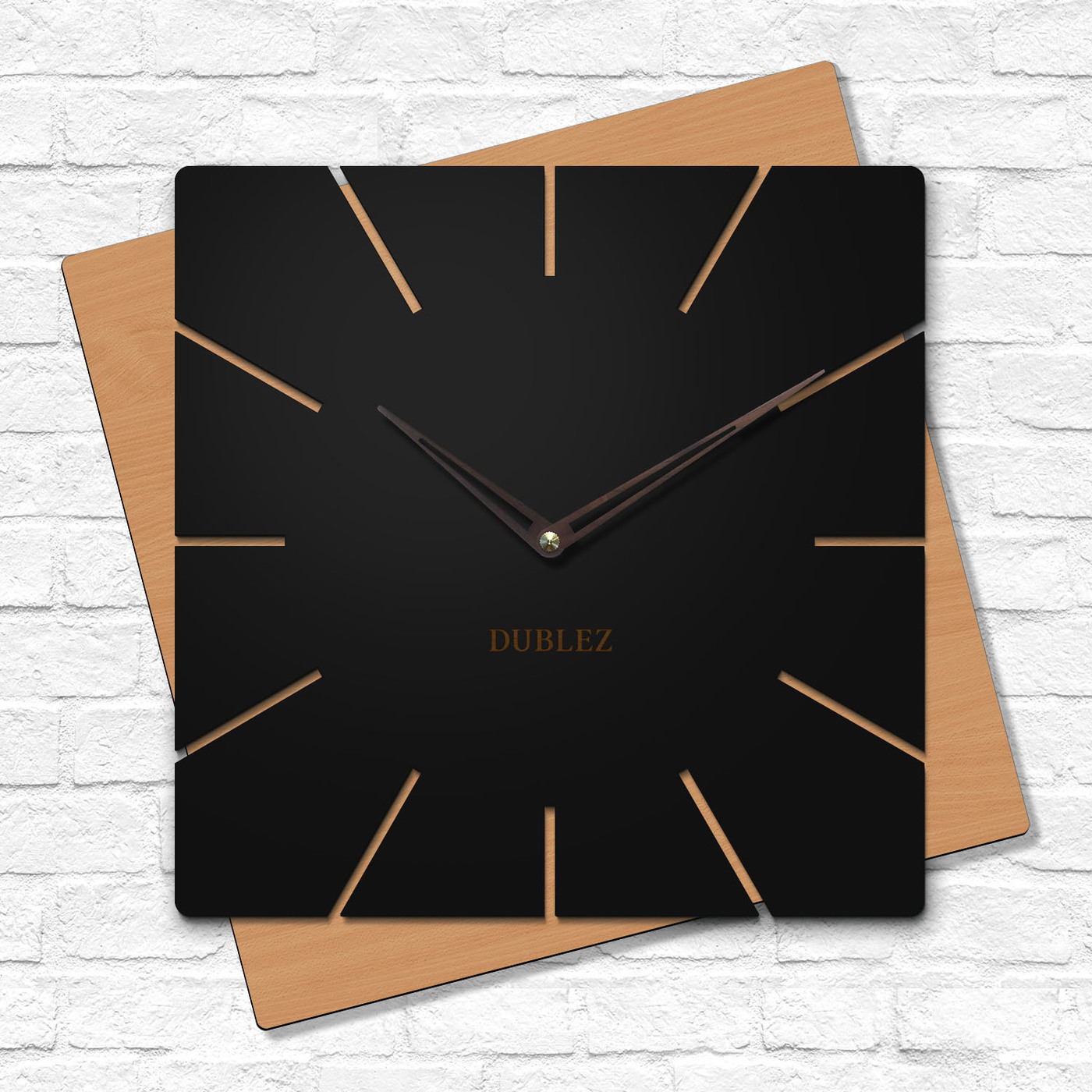 Atypické hodiny z dreva - Diagonala | Buk