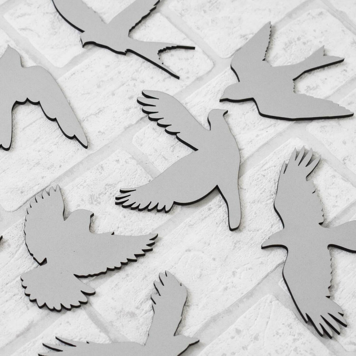 Drevená samolepka vtáčiky na stenu 8 ks | Strieborná