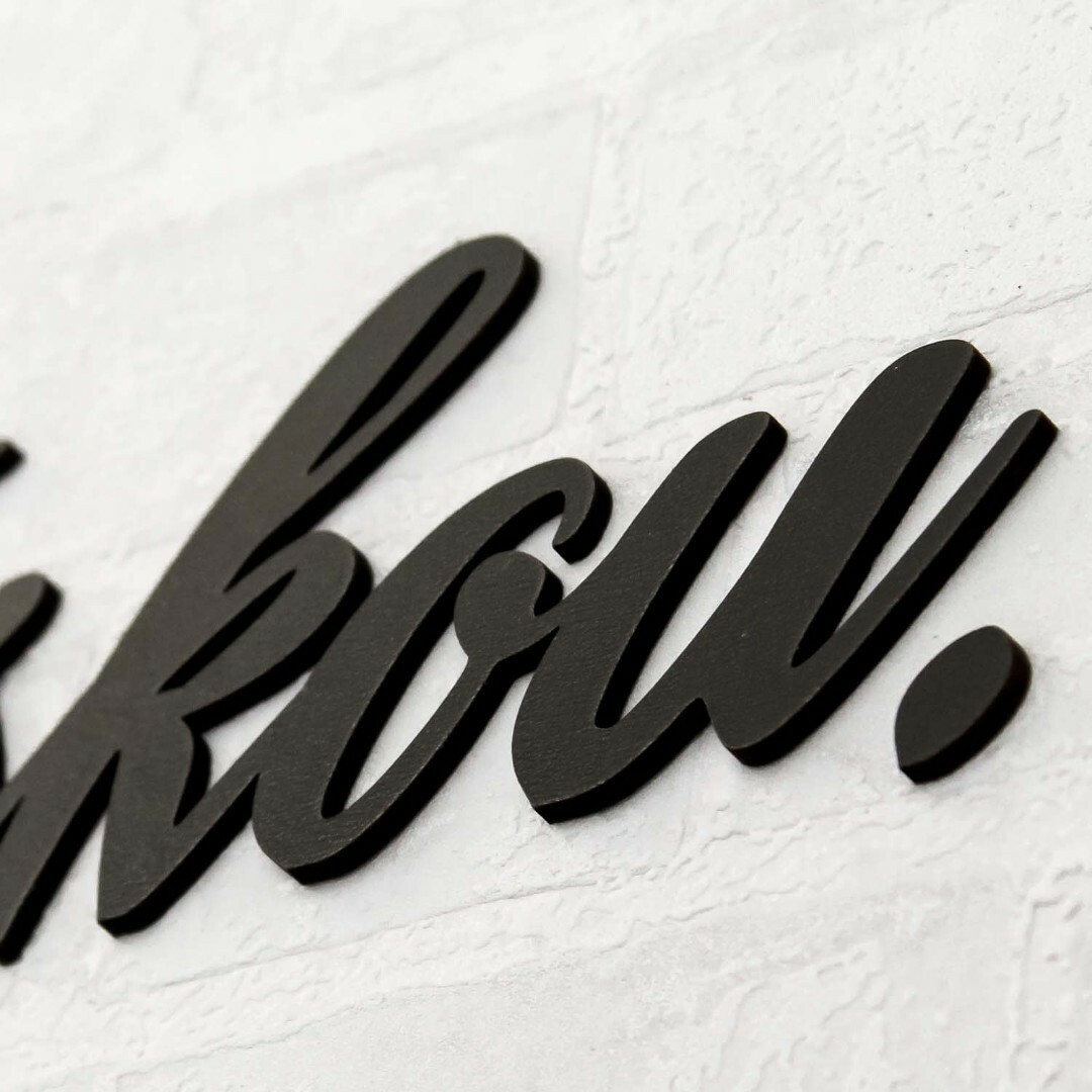 Slovenský citát o rodine na stenu - Vyrobený z dreva  | Čierna