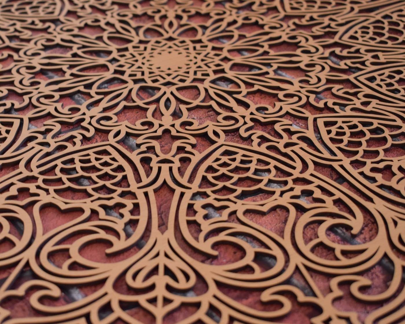 Vyrezávaná drevená mandala na stenu - Štvorec  | Buk