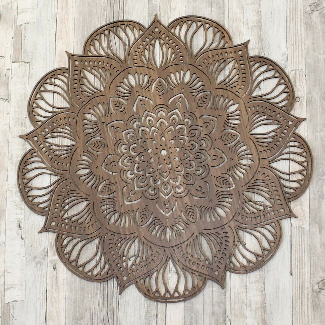 Vyrezávaná 3D Mandala - lotosový kvet | Orech