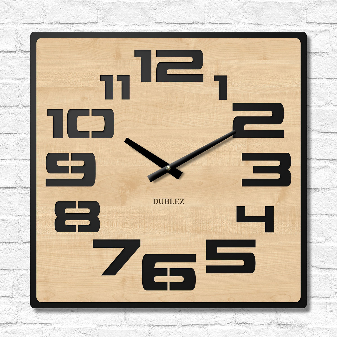 Square clock with large numbers - Noir Number | Maple