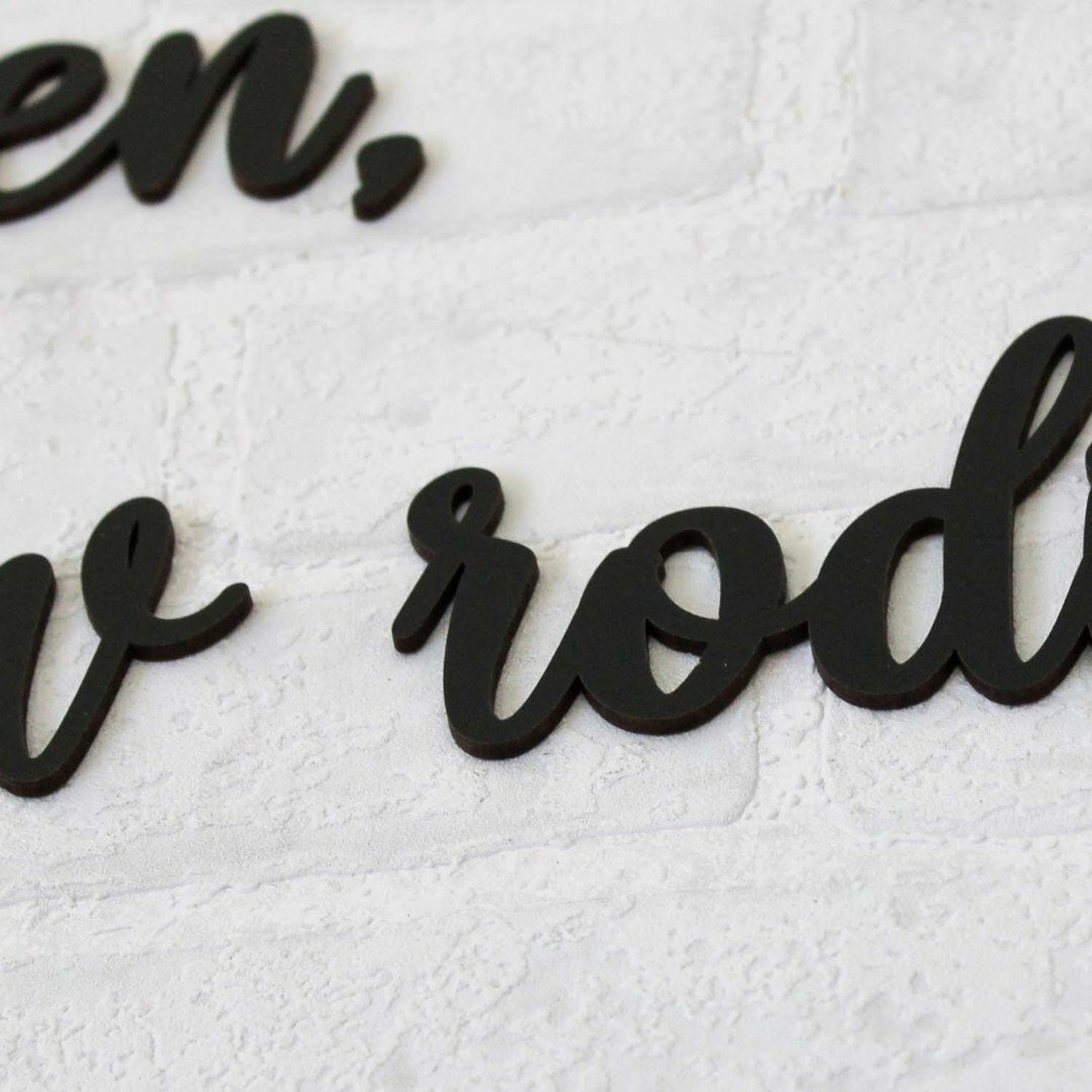 Dekoračná nálepka o rodine z dreva  | Čierna