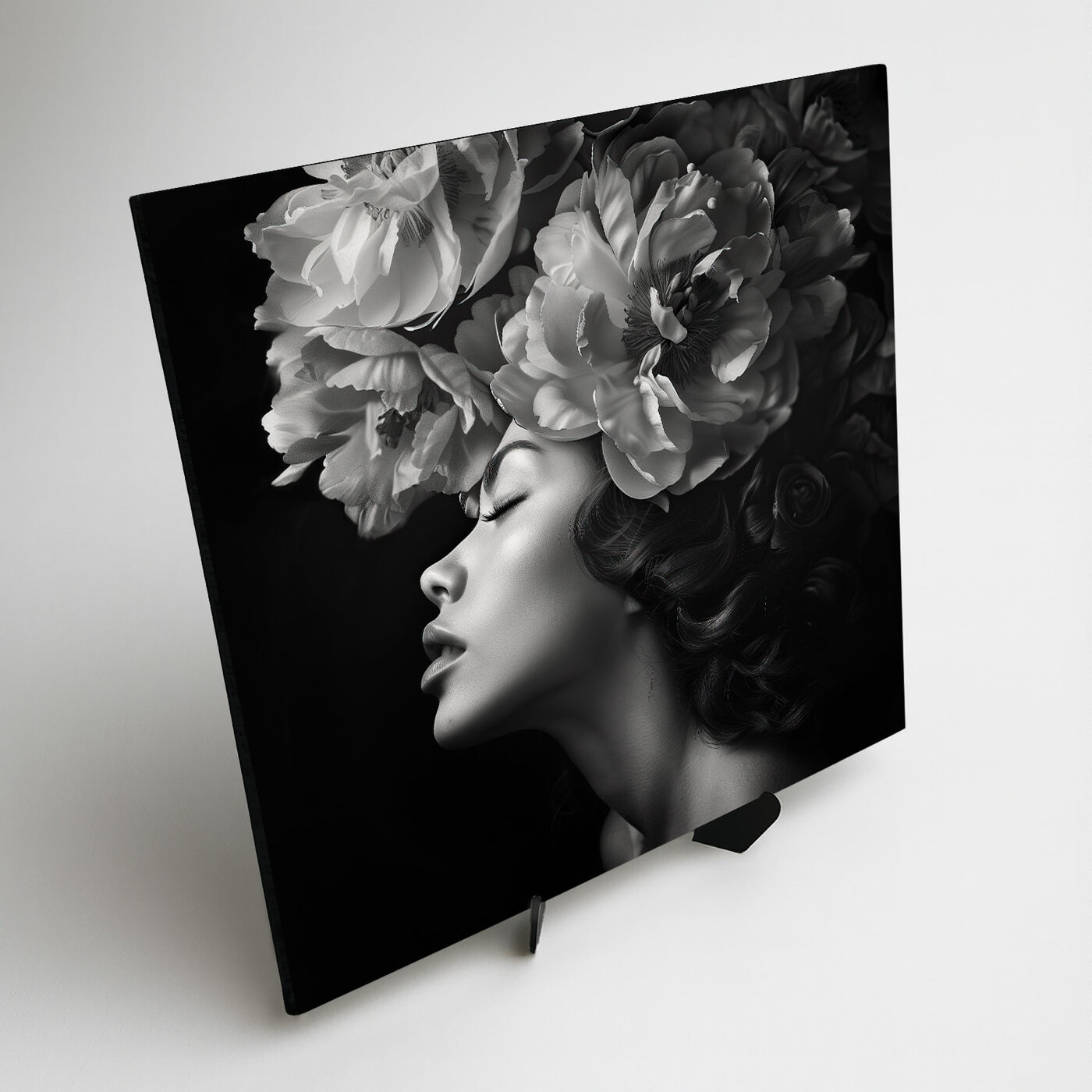 Black and White Wall Art - Woman&#039;s Face