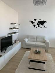 Anna megosztotta tapasztalatait a DUBLEZ-en történő vásárlással kapcsolatban: &quot;A térkép tökéletes, könnyen felragasztható a falra, elégedettek vagyunk, köszönjük :)&quot;