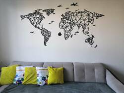 &quot;Nagyon elégedett vagyok a térképpel. Csodálatosan néz ki, az anyag jó minőségű, és a rögzítés nagyon egyszerű volt. A mellékelt ajándékok nagyon szépek és jól kiegészítették a térképet. Mindenkinek nagyon ajánlom. &quot; - Patya