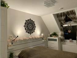 DUBLEZ üzlet értékelése: „Rendeltünk egy 87x87 cm-es fekete mandalát. A mandala gyönyörű, könnyű és pontosan azt a célt tölti be, amire szükségünk van. Nagyon elégedettek vagyunk :) és biztosan ajánlani fogjuk barátainknak.
PS: A cég környezetbarát módon gondolkodik, a mandala körüli maradék anyagból ajándékot készített nekünk.” – Maja és Milán