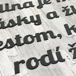 Drevený citát o rodine na stenu | Čierna