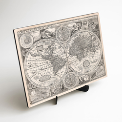 Černobílý historický obraz - Mapa světa