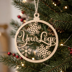 Bola de Crăciun din lemn cu numele firmei