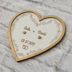 Darček na svadbu pre novomanželov - Podnos na prstene Srdce  | Biela / Zlatá