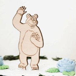 Drevená ozdoba na tortu - Máša a medveď 1