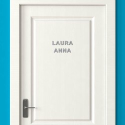 Vlastný nápis / text na dvere z dreva | Strieborná