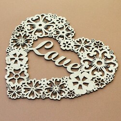 Drevený ozdobný veniec na dvere - Srdce s nápisom Love | Dub Sonoma