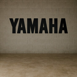 Drevený nápis na stenu - YAMAHA | Čierna