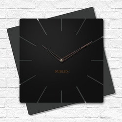 Atypické hodiny z dreva - Diagonala | Antracitovo-šedá