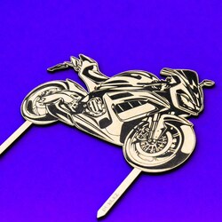 Drevený zápich do torty pre motorkára na narodeniny  | Javor