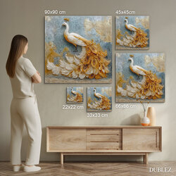 Tablou de lux al unei păuni.