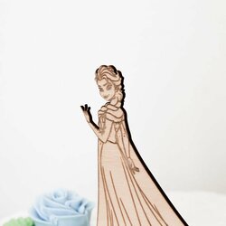 Drevená figúrka na tortu - Elsa z rozprávky Frozen