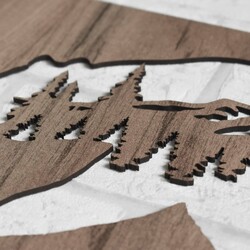 Drevený obraz na stenu - Medveď a hory  | Dub tabakový