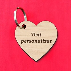Breloc din lemn cu text personalizat