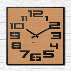 Square clock with large numbers - Noir Number | Beech