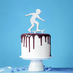 Zápich do torty s textom na mieru - Skateboardista | Biela