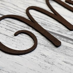 Dřevěná nálepka na zeď - nápis Milujeme se | Wenge