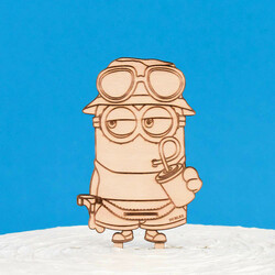 Drevená postavička na tortu - Mimoň