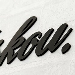 Slovenský citát o rodine na stenu - Vyrobený z dreva  | Čierna