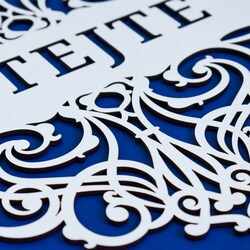 Dřevěná ozdoba na dveře s nápisem Vítejte | Bílá