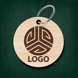 Drevené kľúčenky pre firmy s vlastným logom